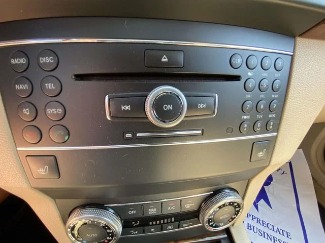 Used 2012 Black Mercedes-Benz GLK 350 image 19