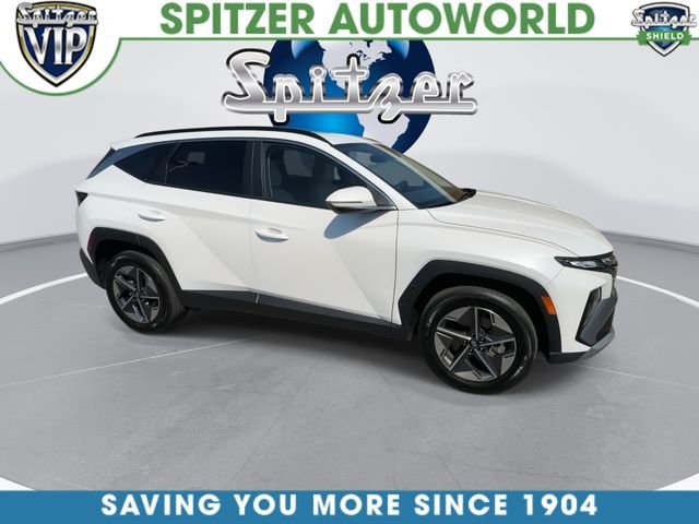 Used 2025 White Hyundai SEL Convenience image 10