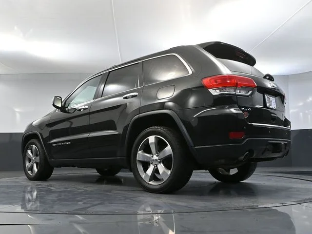 Used 2014 Black Jeep Limited image 51