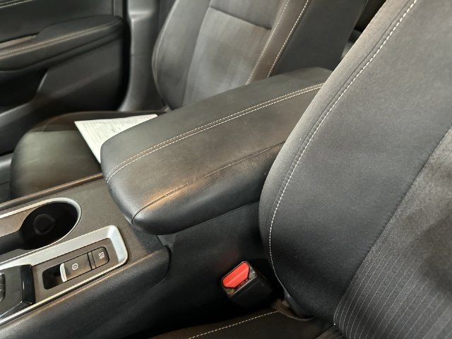 Certified Used 2019 Red Nissan 2.5 SV image 28