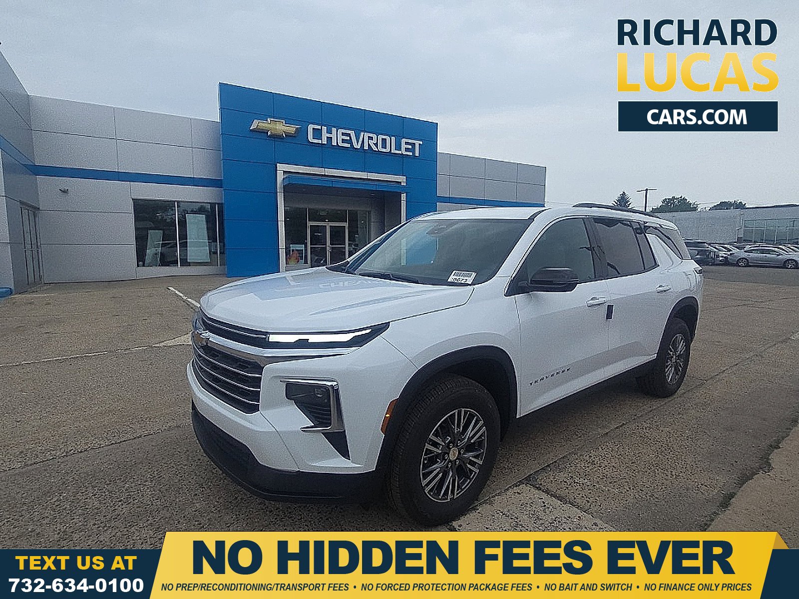 Summit White 2026 Chevrolet Traverse SUV / Crossover Four-Wheel Drive Automatic