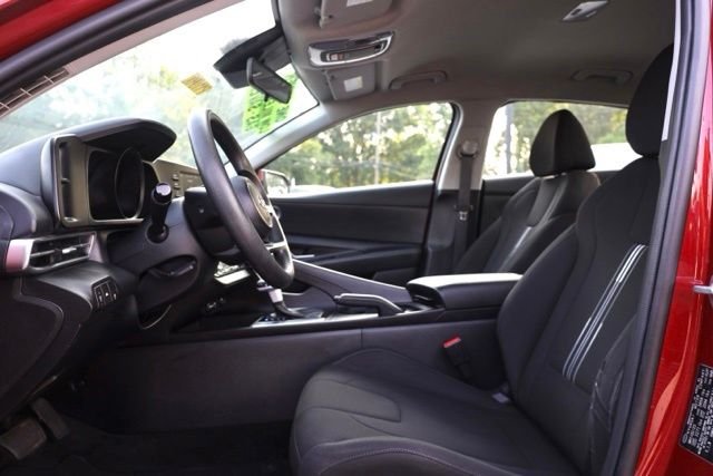 Used 2023 Red Hyundai SEL image 17