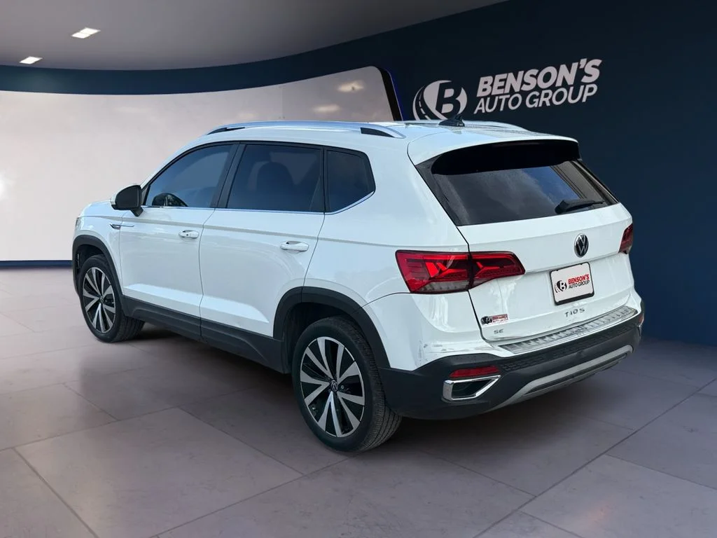 Used 2022 White Volkswagen 1.5T SE image 3