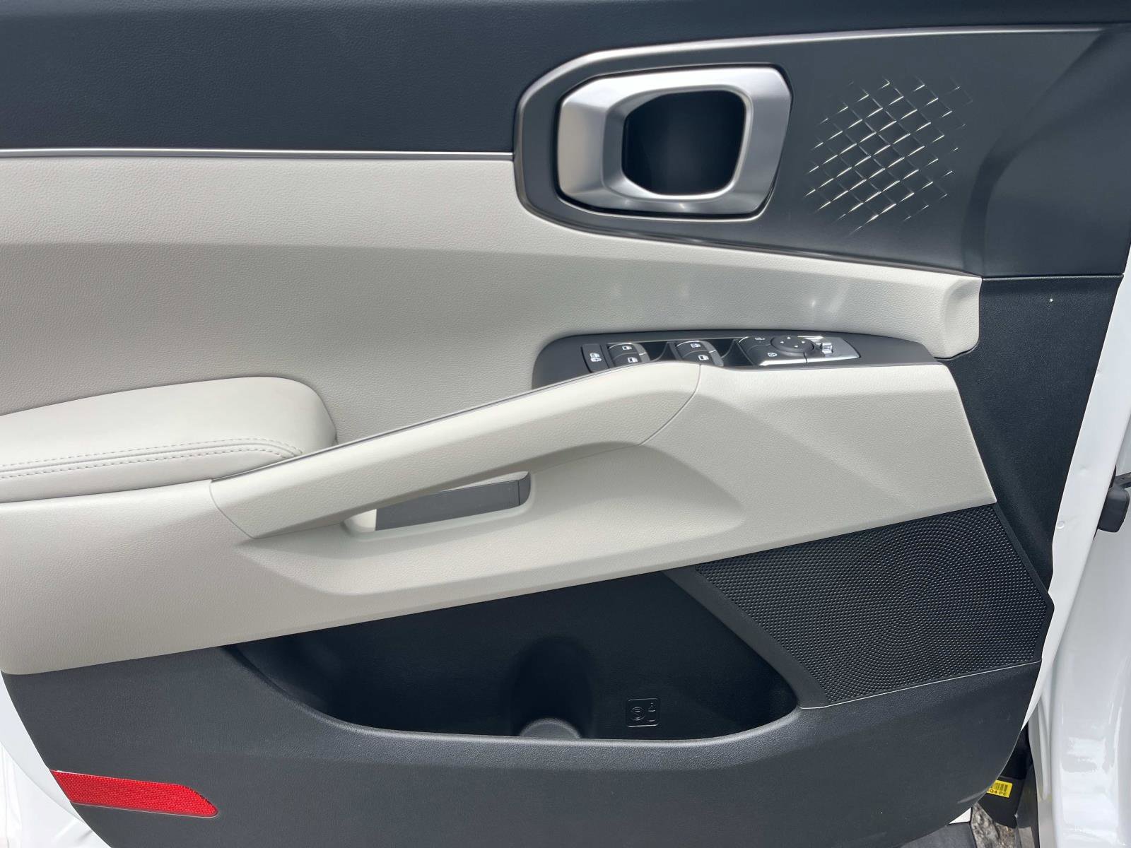 New 2026 Snow White Pearl Kia EX image 23