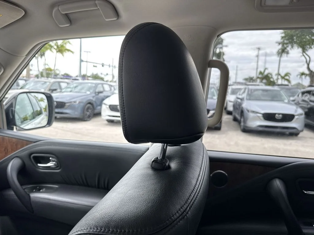 Used 2024 Aspen White Nissan SL image 16