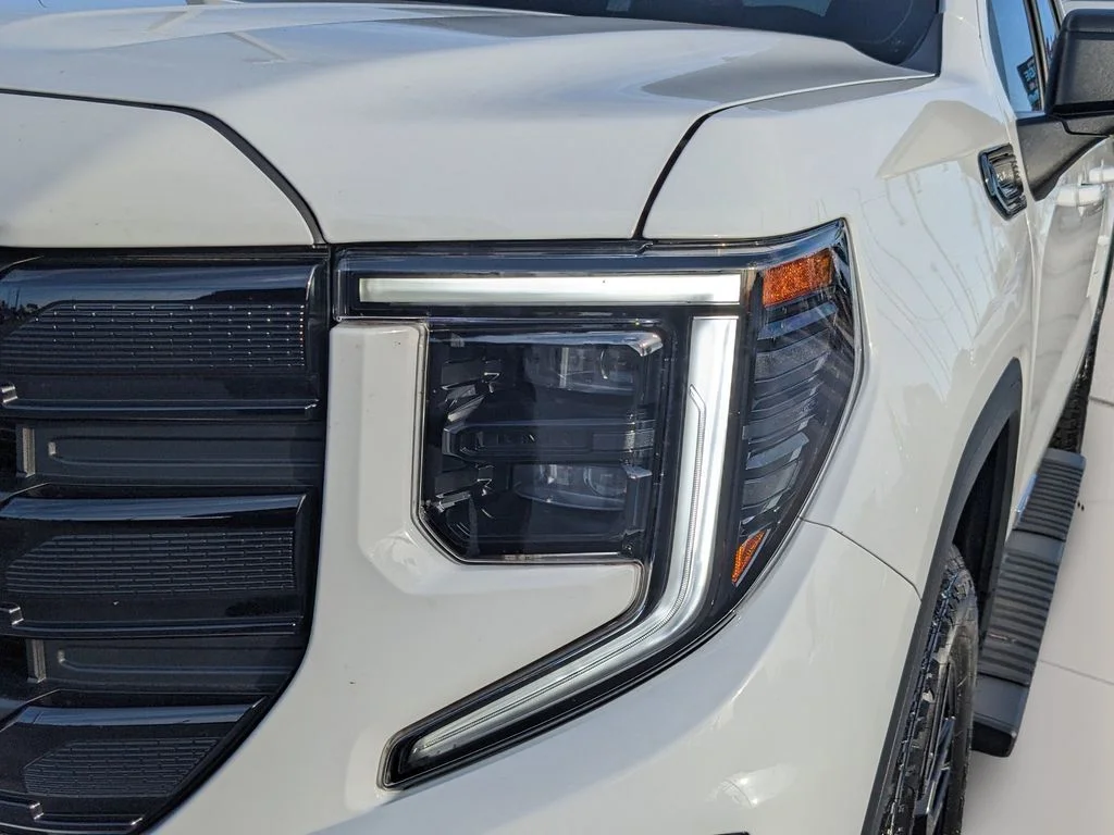 2024 GMC Sierra 1500 Elevation - Photo 8