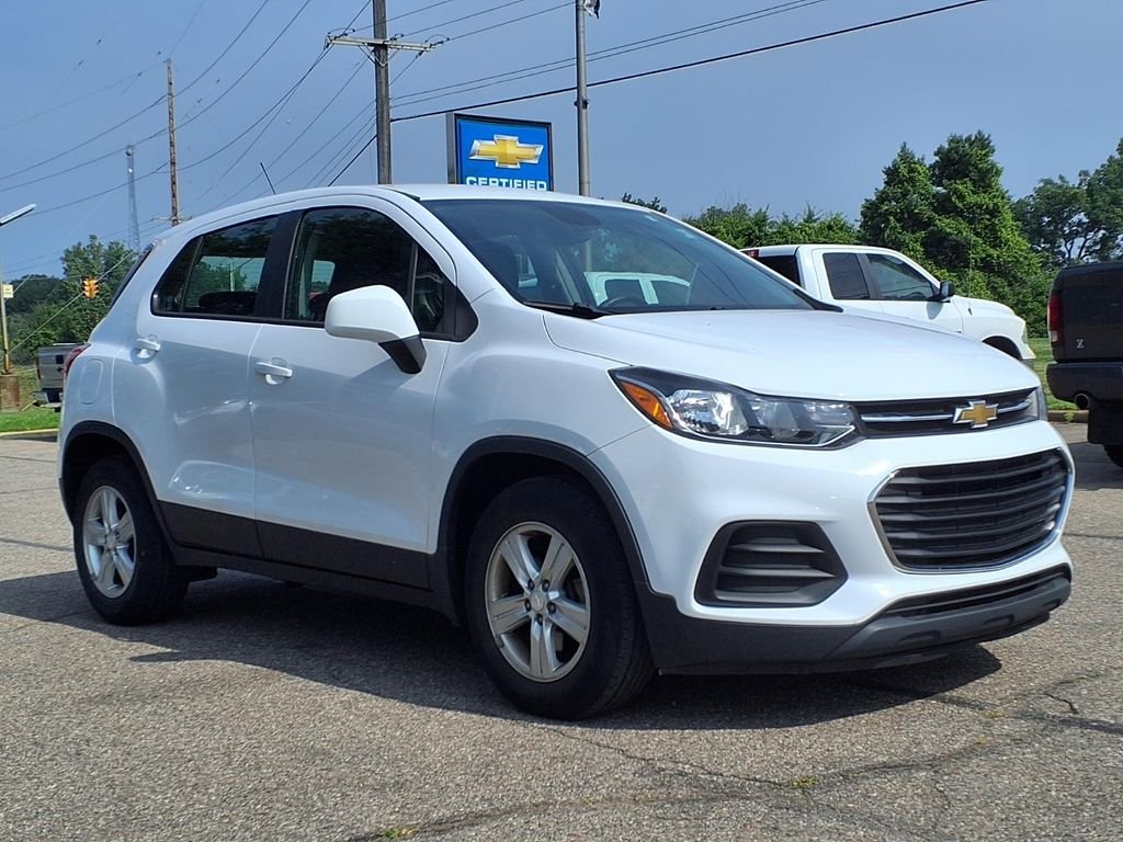 Used 2019 White Chevrolet LS image 3