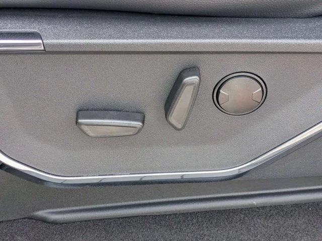 Used 2024 Avalanche Ford Lariat image 20