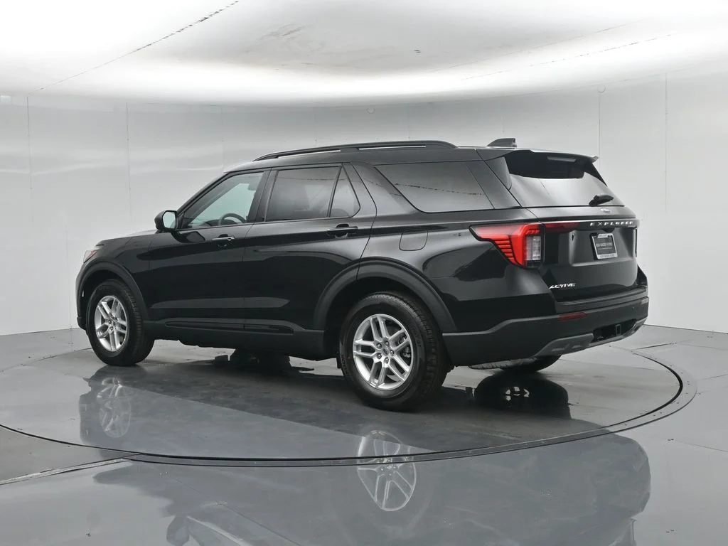 New 2026 Agate Black Metallic Ford Active image 6