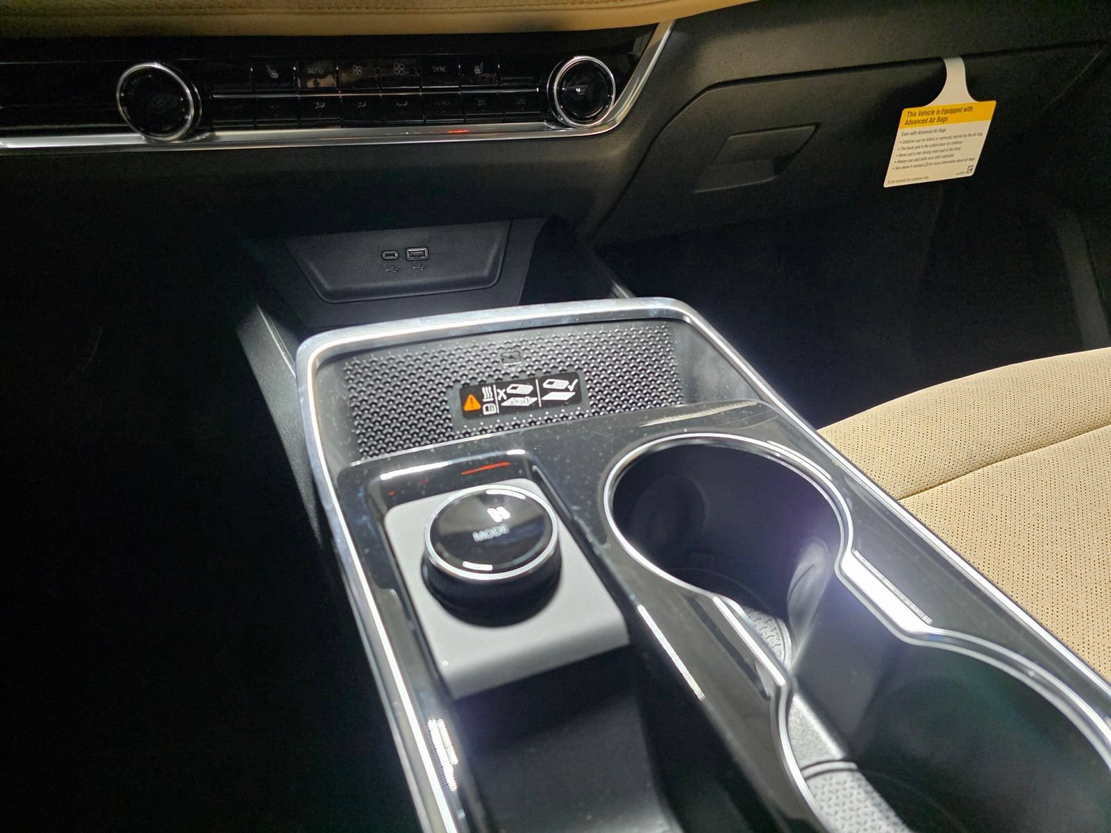 New 2027 Mosaic Black Metallic Chevrolet ACTIV image 27