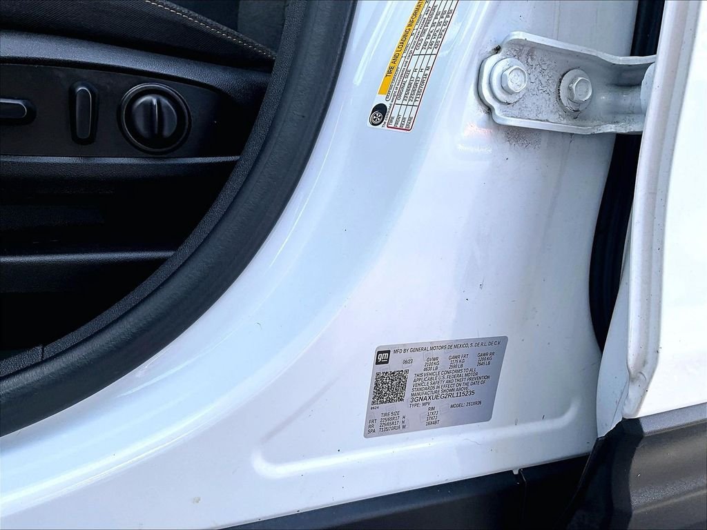 Used 2024 White Chevrolet LT image 32