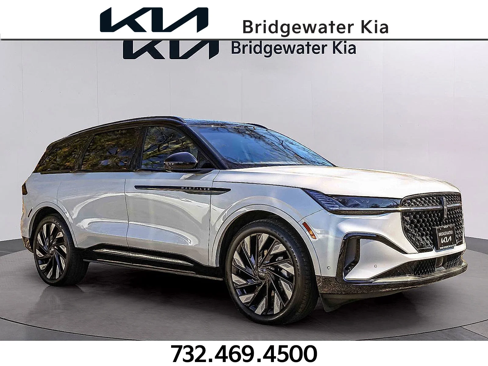 2024 Lincoln Nautilus Reserve AWD's photo