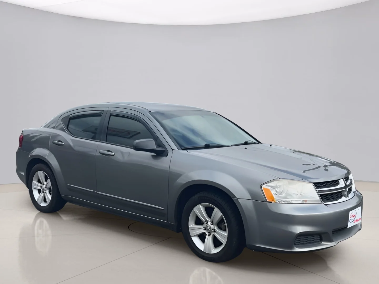 Used 2012 Gray Dodge SE image 8