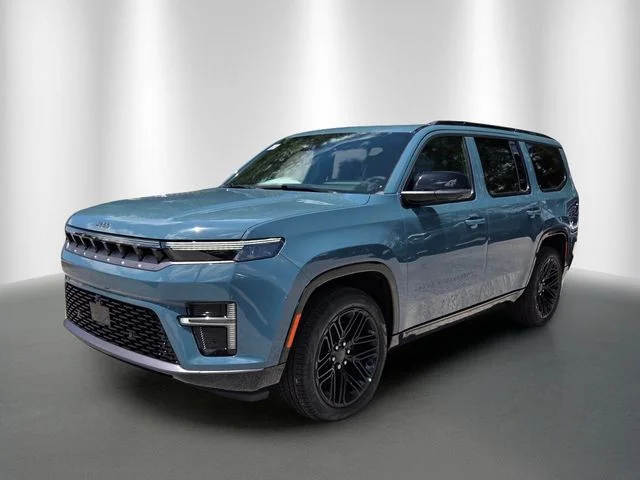 New 2026 Steel Blue Exterior Paint Jeep Limited Reserve image 2