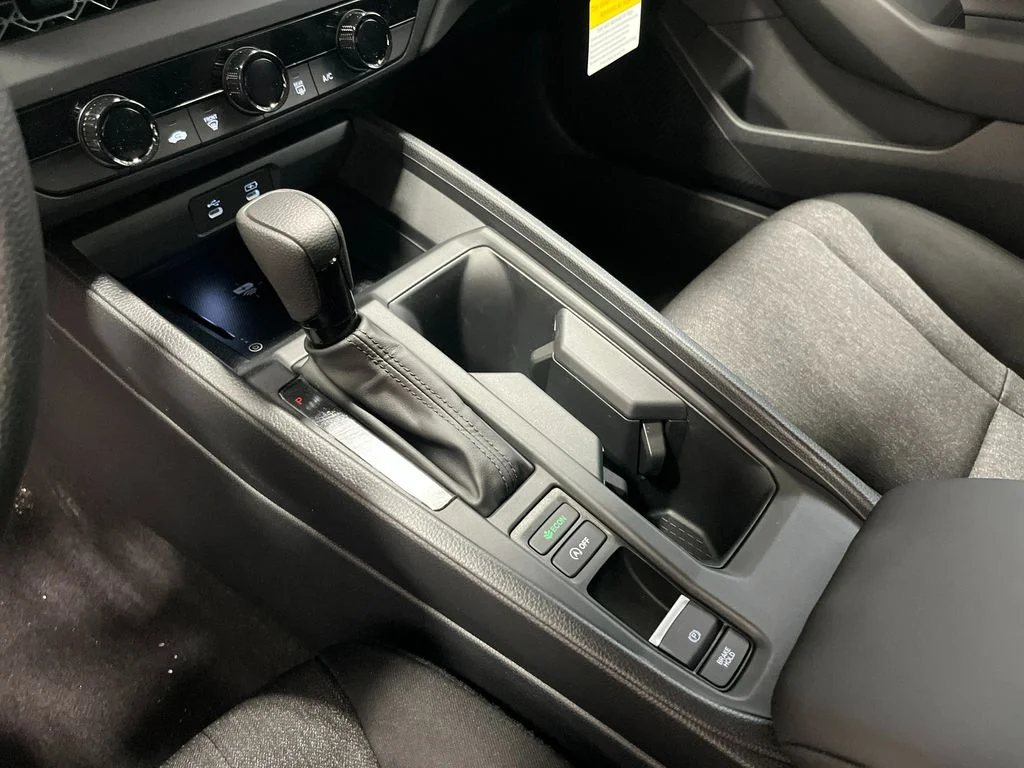 New 2026 Platinum White Pearl Honda LX image 19