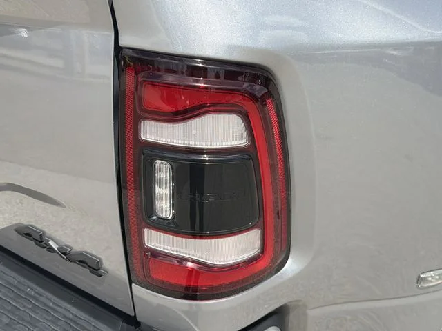 Used 2023 Silver Ram Laramie image 9