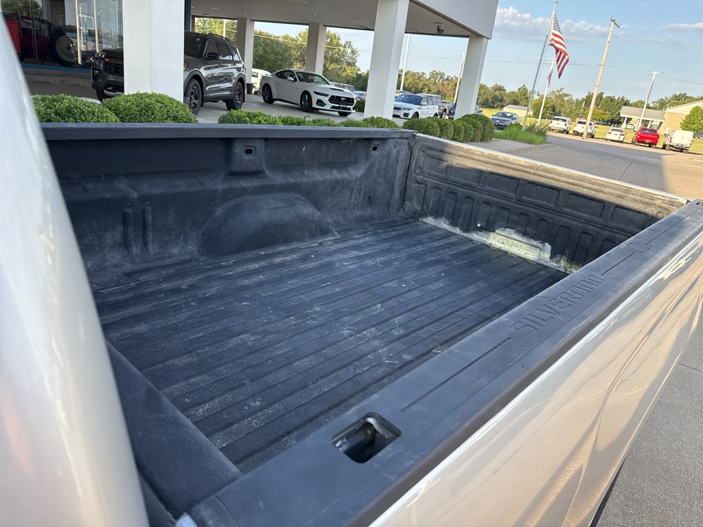 Used 2018 Silver Ice Metallic Chevrolet Work Truck image 10