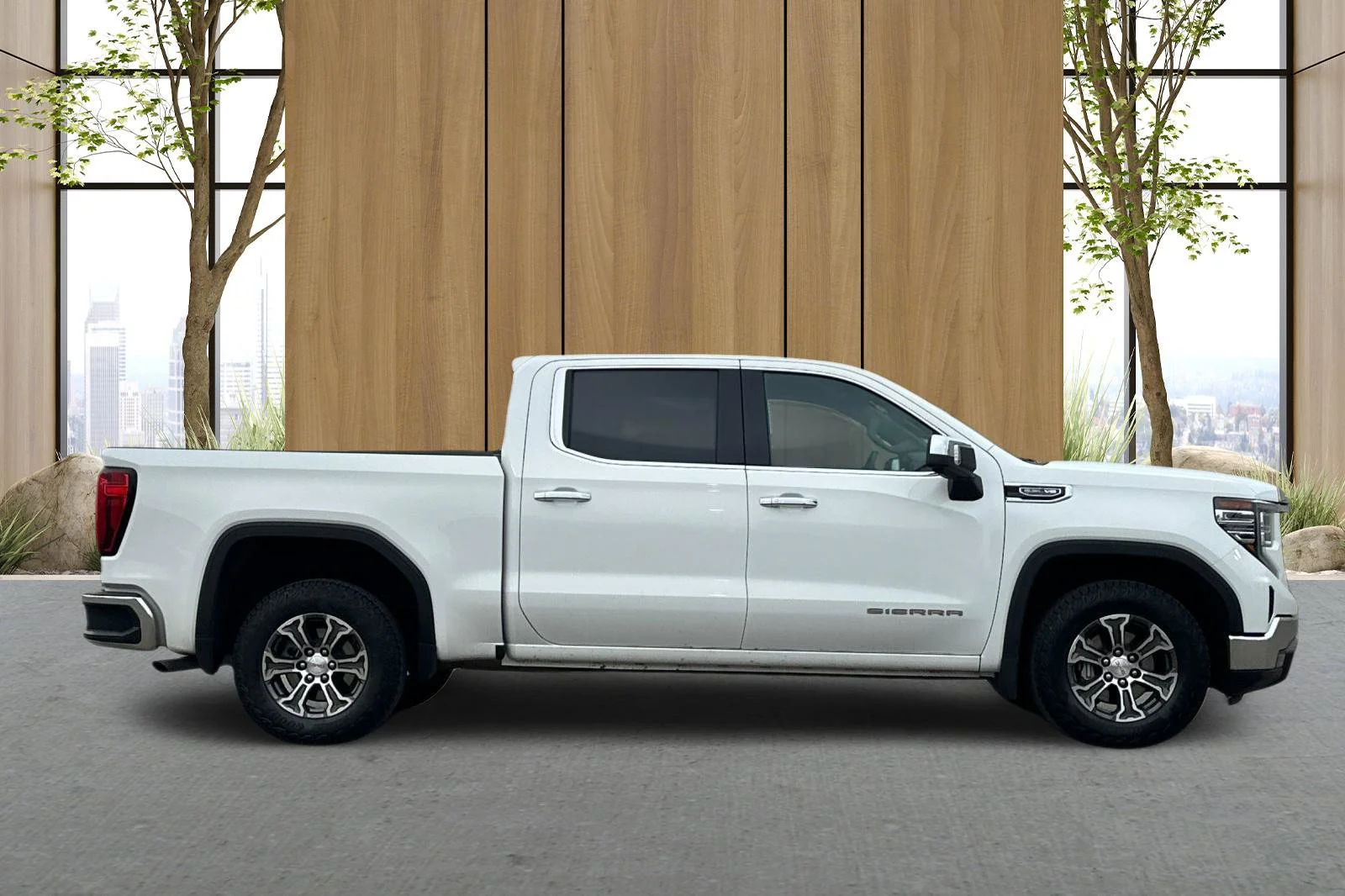 Used 2025 White GMC SLT image 3