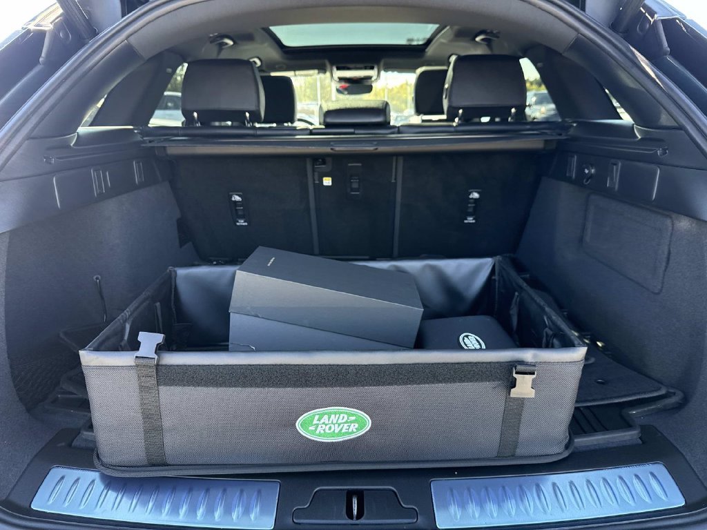 Certified Used 2026 Green Land Rover S image 15