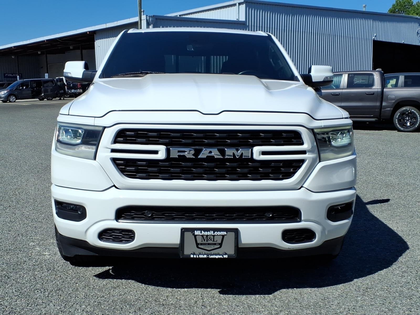 Certified Used 2022 White Ram Big Horn/Lone Star image 2