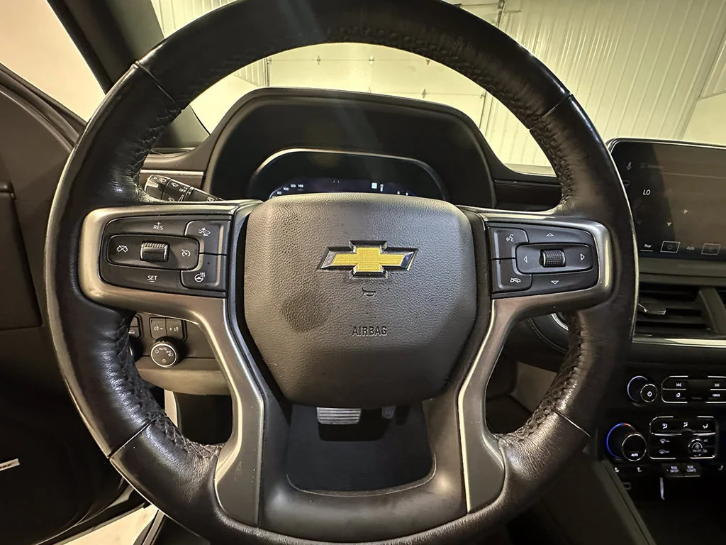 Used 2023 SUMMIT WHITE Chevrolet LT image 44