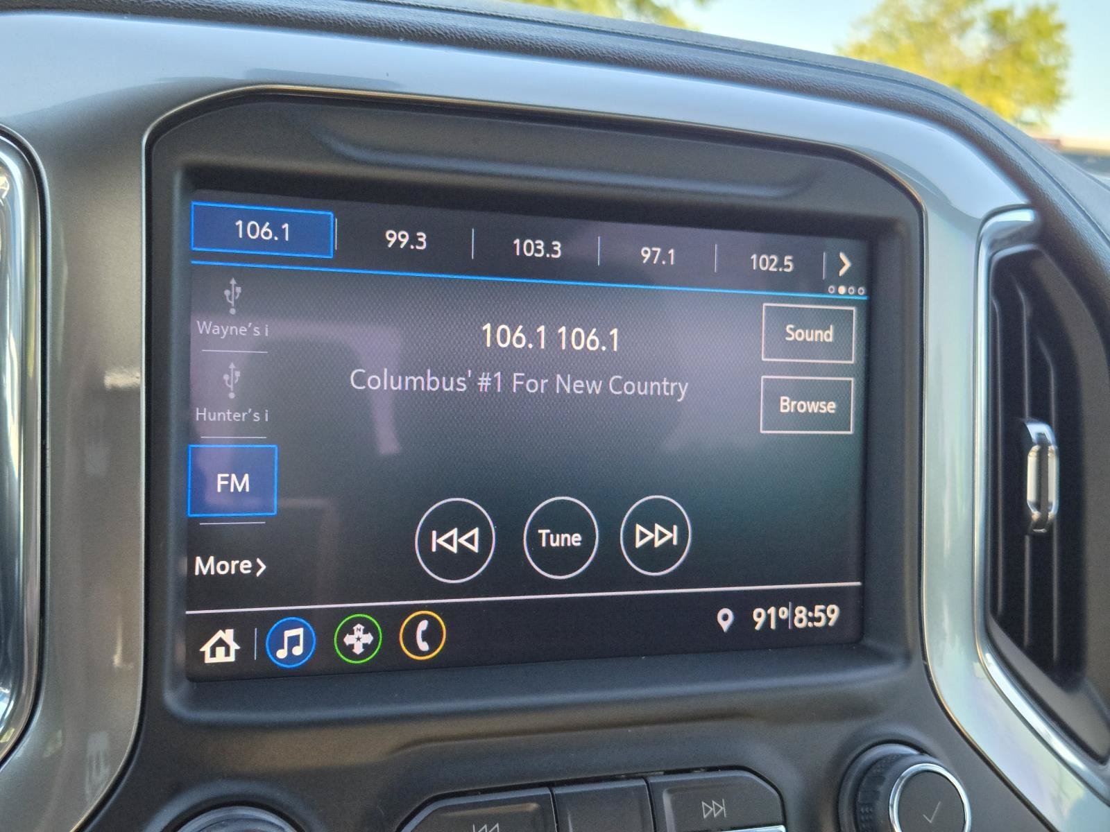 Used 2019 SUMMIT WHITE Chevrolet RST image 27