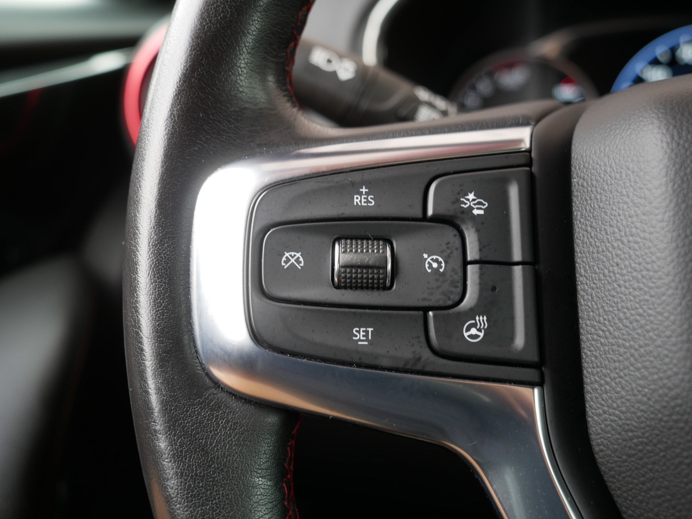 Used 2021 Iron Gray Metallic Chevrolet RS image 27