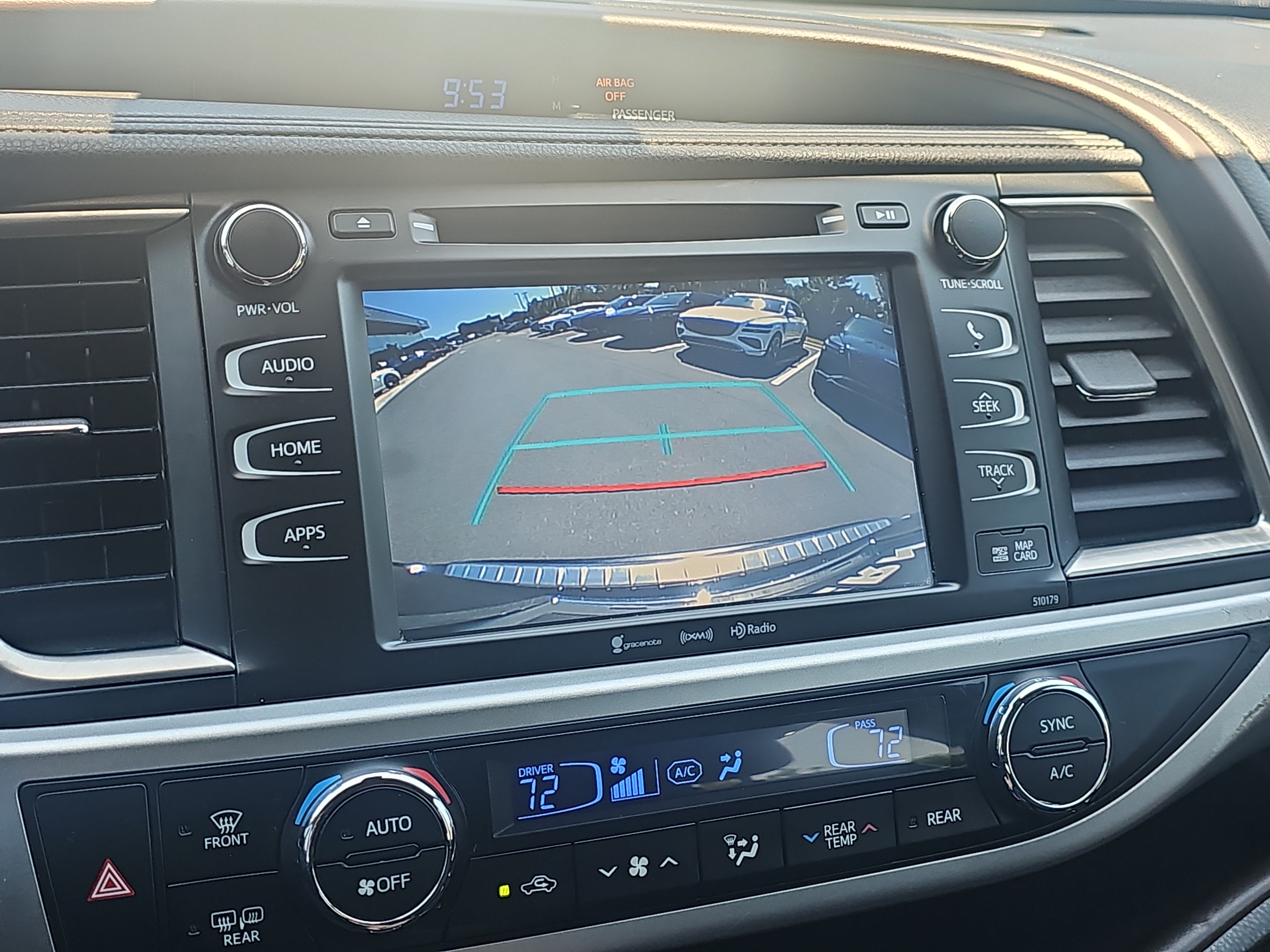Used 2018 Predawn Gray Mica Toyota XLE image 26