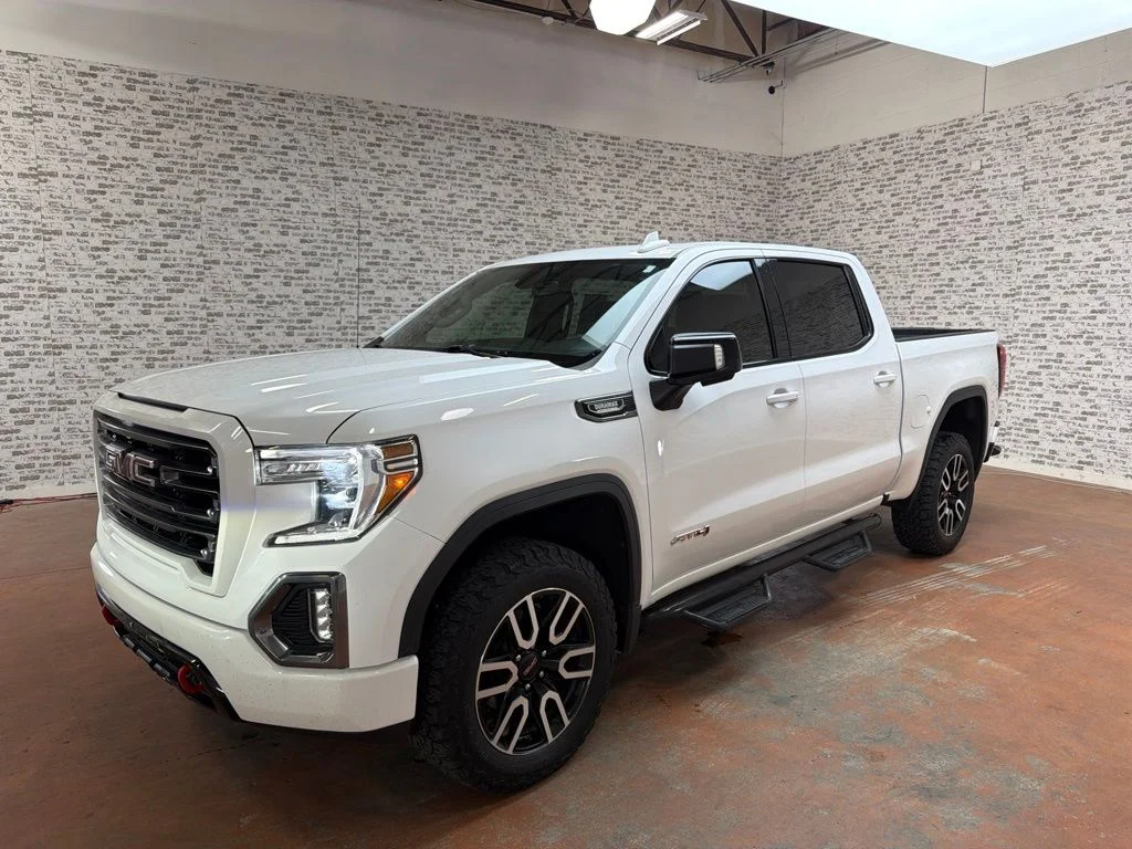 Used 2021 Summit White GMC AT4 image 3