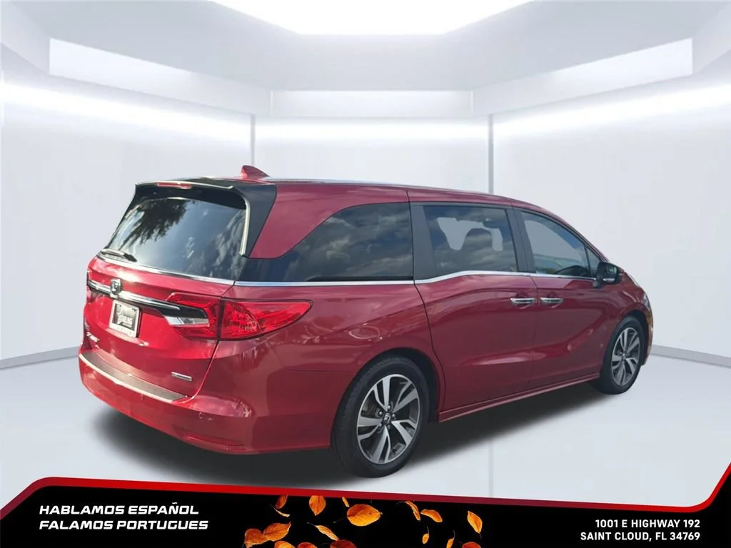 Used 2023 Red Honda Touring image 7