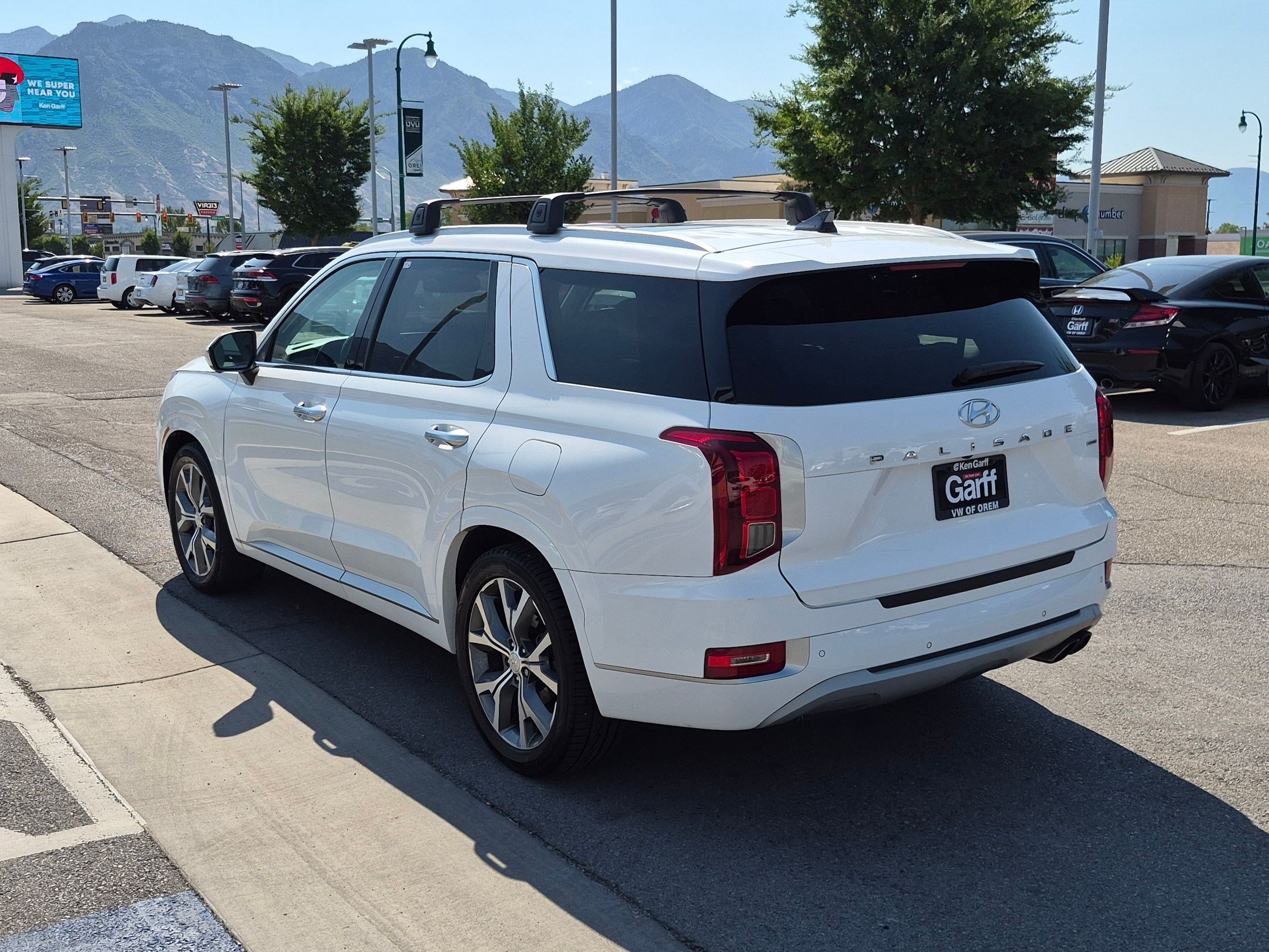 Used 2022 Hyper White Hyundai Limited image 5