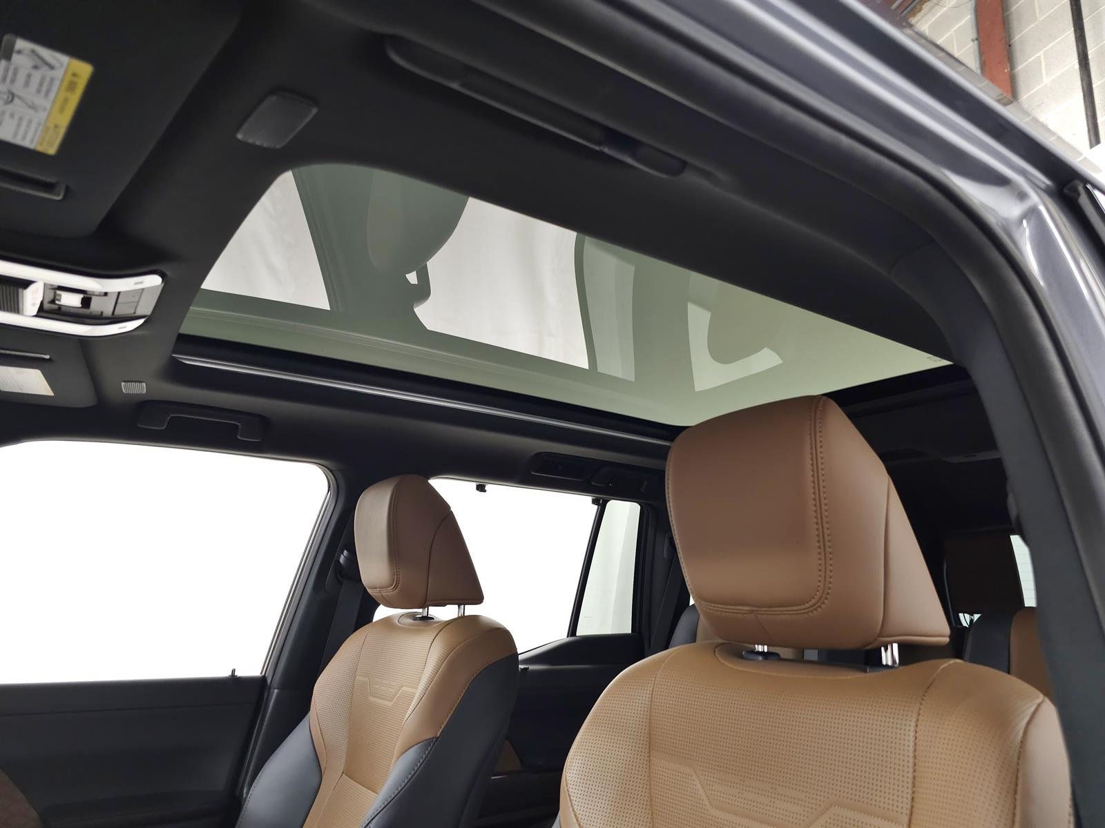 Certified Used 2025 Nebula Lexus LUXURY+ image 21