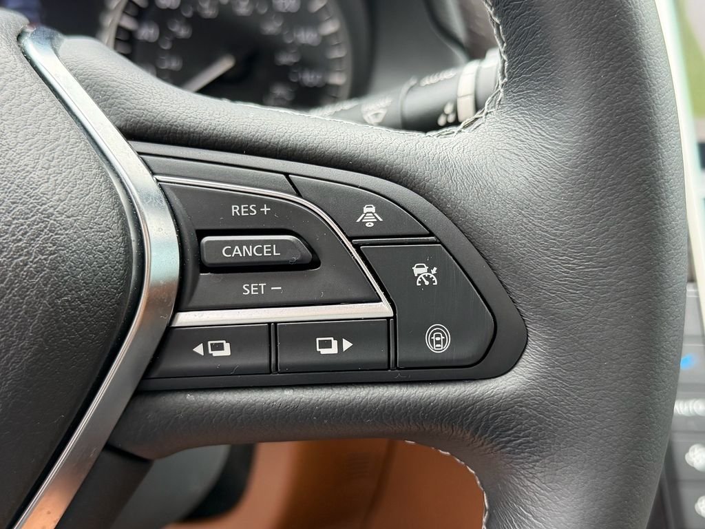 Used 2023 Gray INFINITI SENSORY image 26