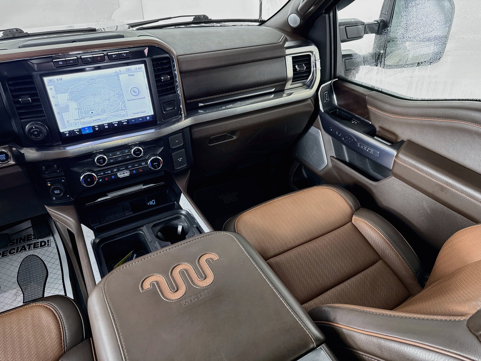 Used 2024  Ford King Ranch image 25