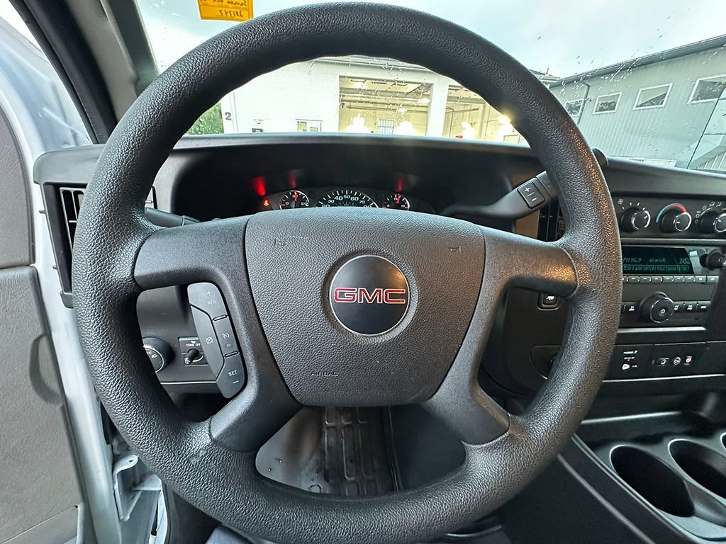 Used 2025 Summit White GMC Work Van image 28
