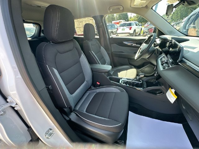 New 2026 Summit White Chevrolet LT image 30