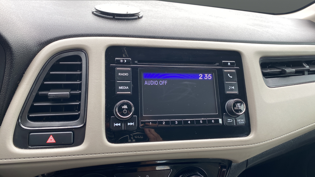 Used 2022 Silver Honda LX image 12