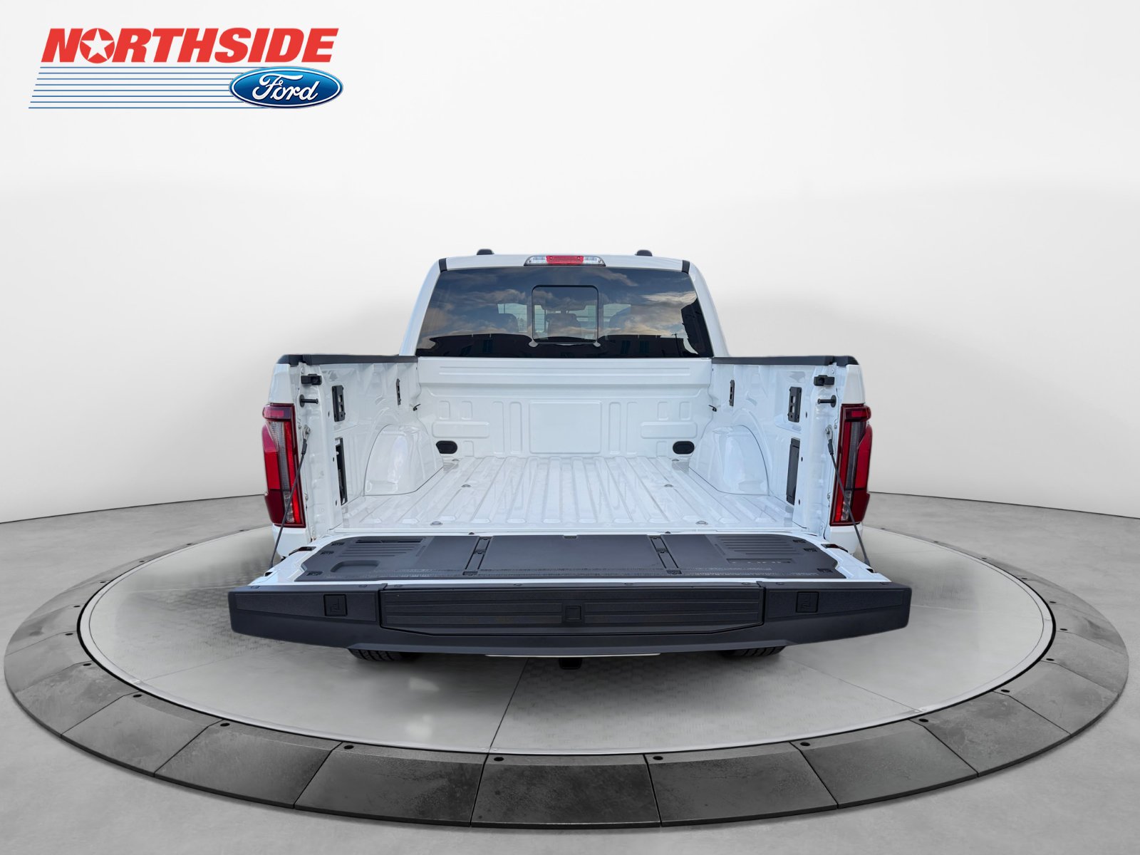 New 2026 Star White Metallic Tri-Coat Ford King Ranch image 19