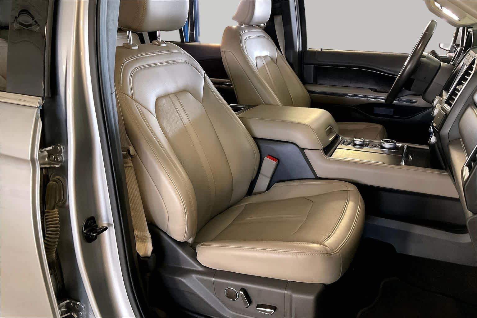Used 2021 Iconic Silver Metallic Ford Limited image 8