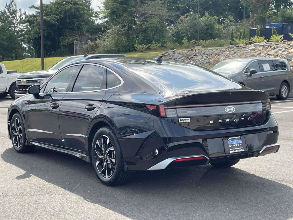 Certified Used 2024 Blue Hyundai SEL image 5