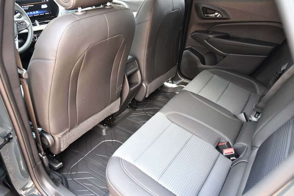 2026 Chevrolet Trax LT - Photo 25