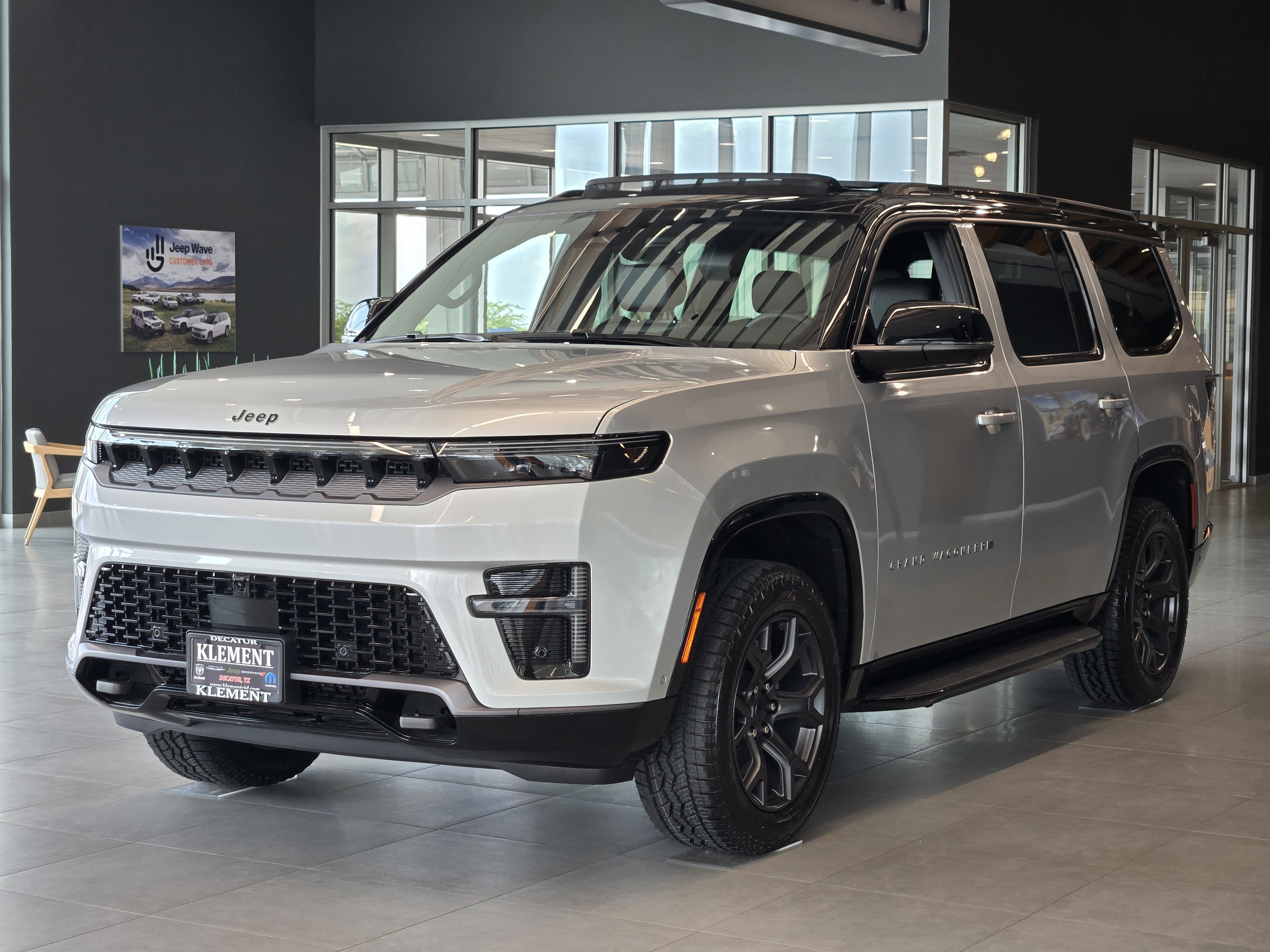 New 2026 Silver-Zynith Exterior Paint Jeep Upland image 1