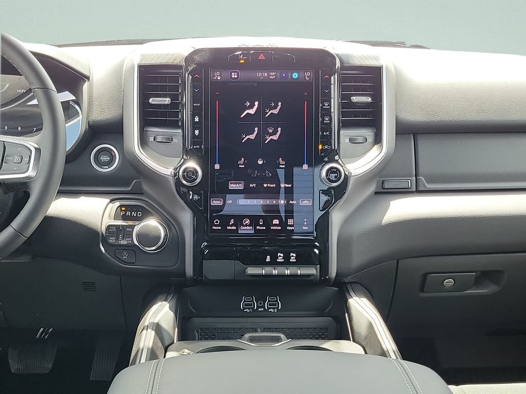 New 2026 Diamond Black Crystal Pearl-Coat Exterior Paint RAM Big Horn/Lone Star image 23