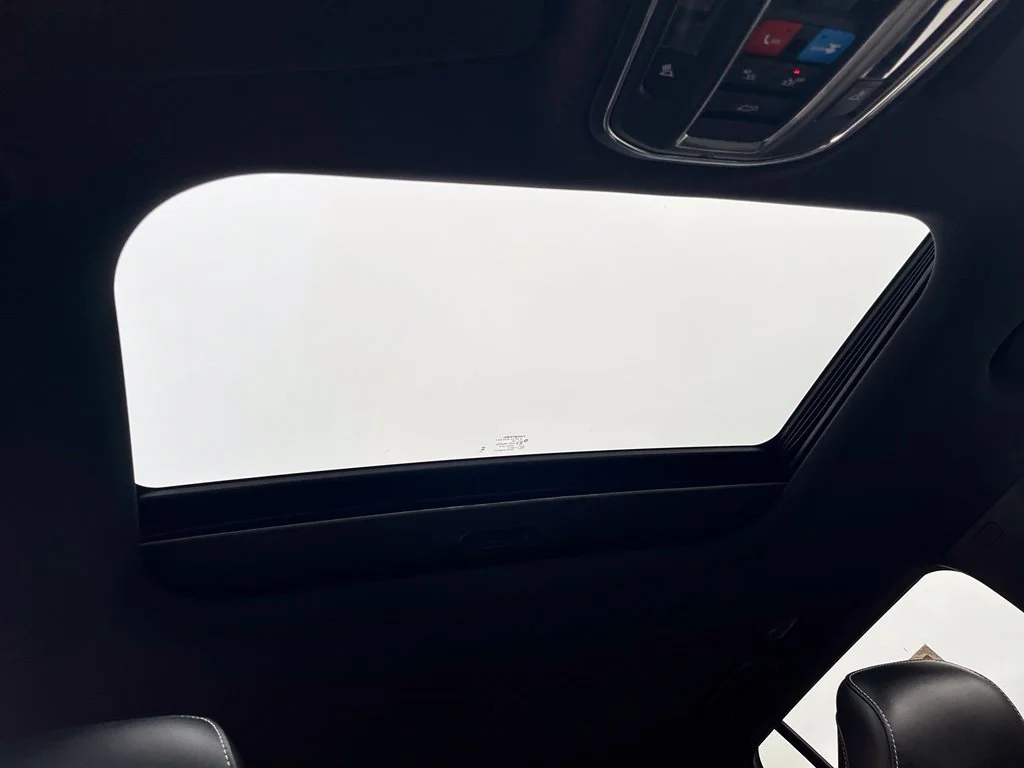 Used 2025 Black Jeep Altitude X image 32
