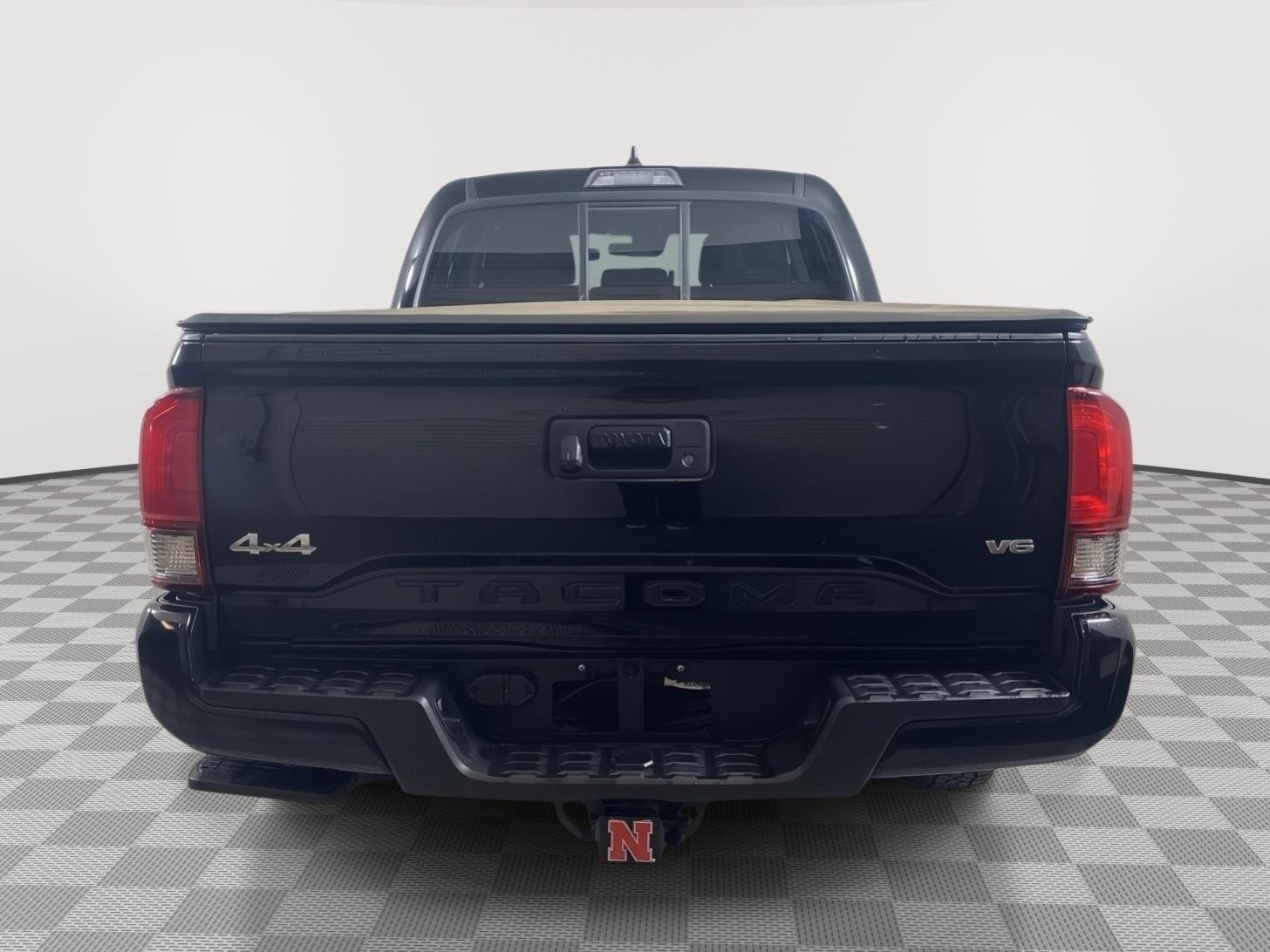 Used 2023 Black Toyota SR V6 image 10
