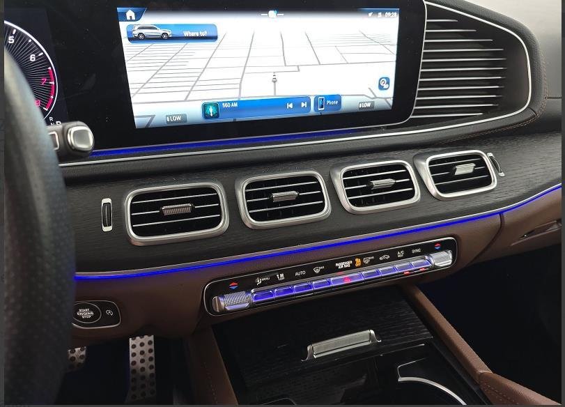 Used 2025 Obsidian Black Metallic Mercedes-Benz GLS 580 image 8