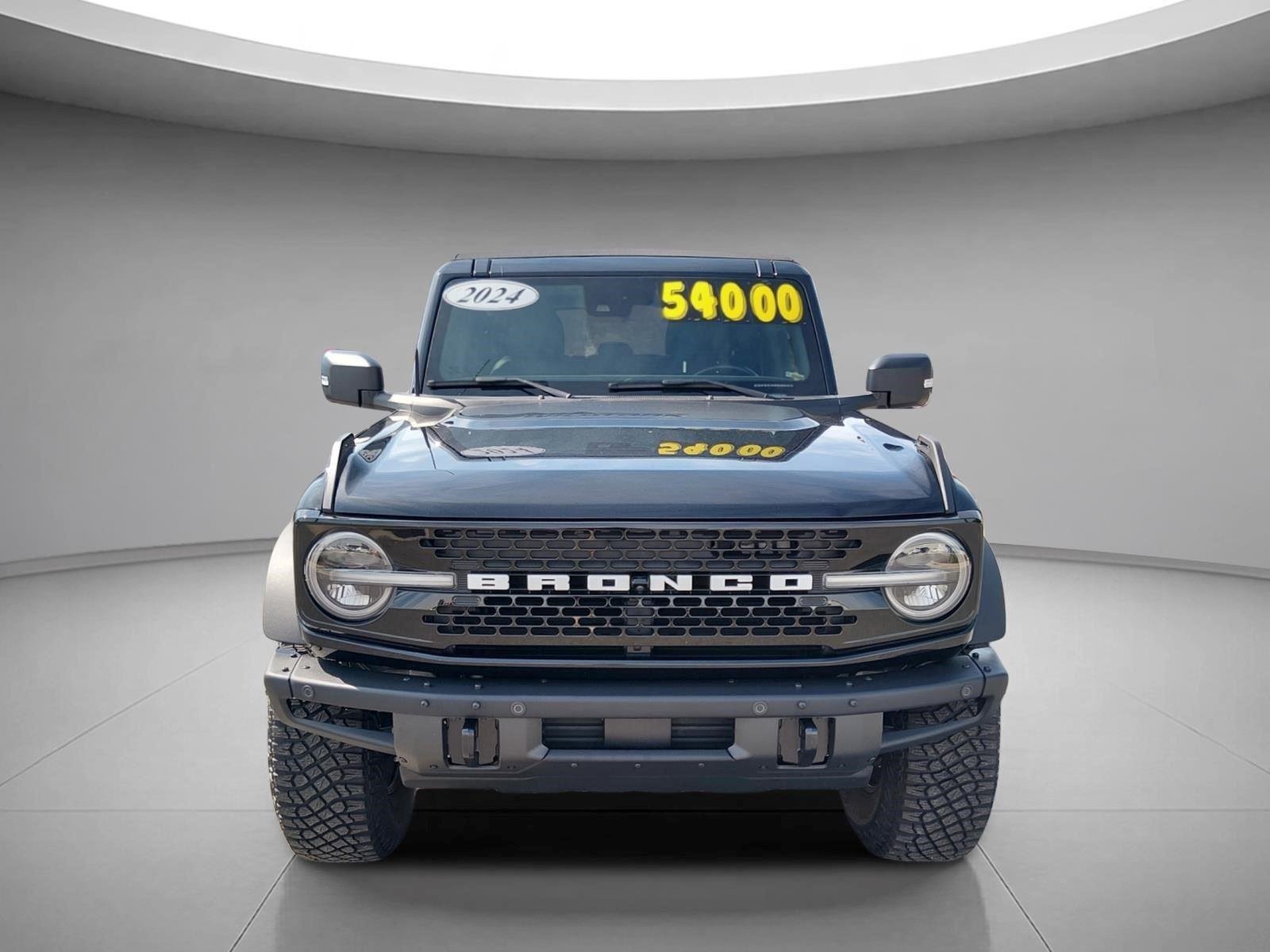 Used 2024 Shadow Black Ford Wildtrak image 8