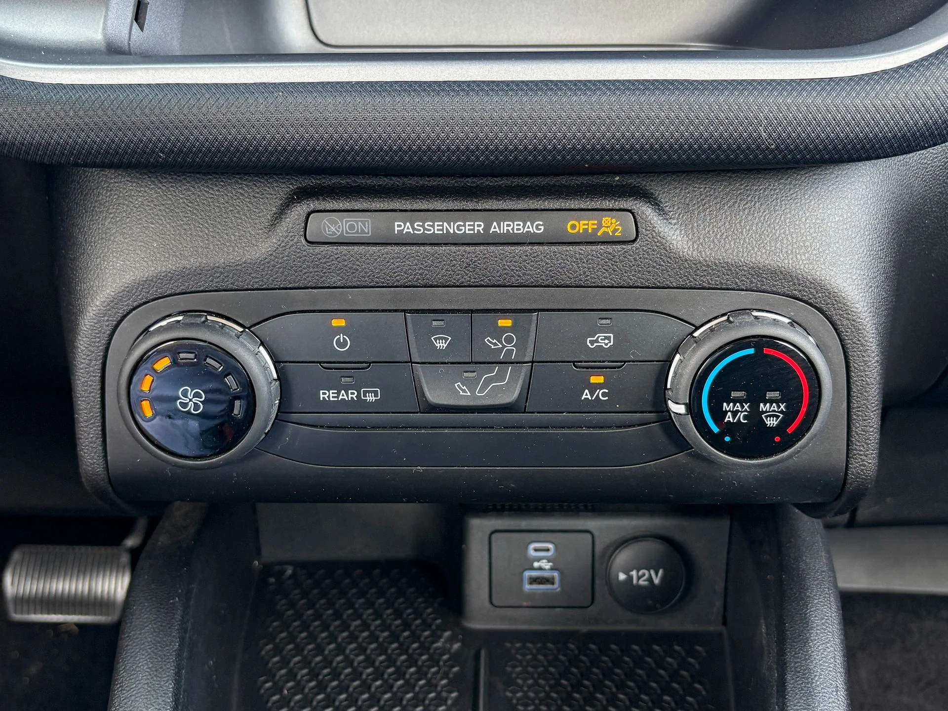 Used 2022 Black Ford Base image 26