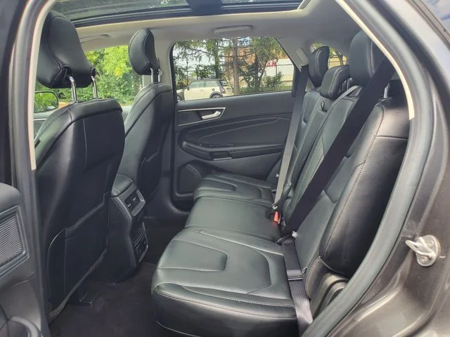 Used 2019 Gray Ford Titanium image 10