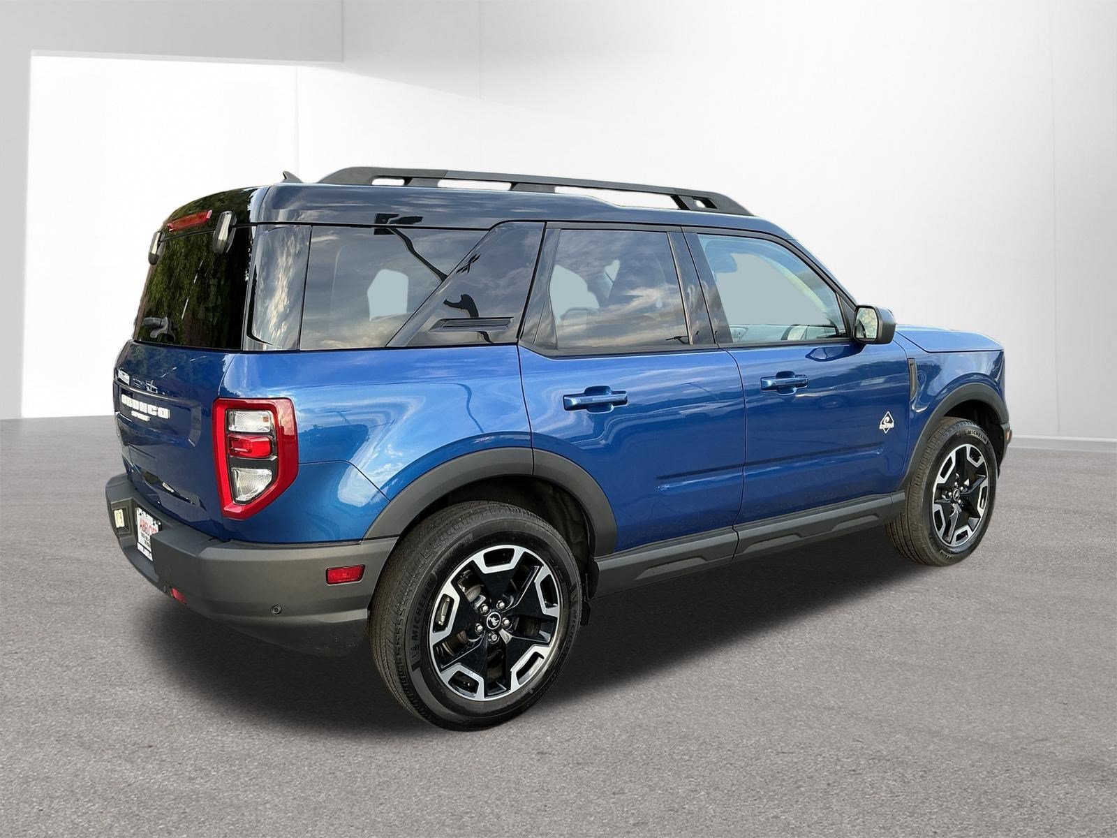 Used 2024 Blue Metallic Ford  image 3